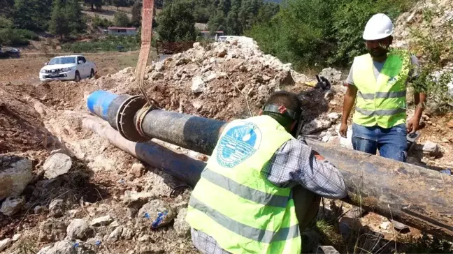 Tarsus'ta isale hattı yenilendi, 20 mahallenin su sorunu çözüldü