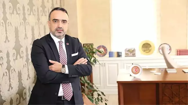 AK Parti'den istifa eden Cuma İçten Davutoğlu'nun A takımında mı?