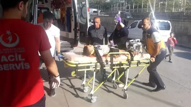 Siirt'te otomobilin çarptığı 5 yaşındaki çocuk ağır yaralandı