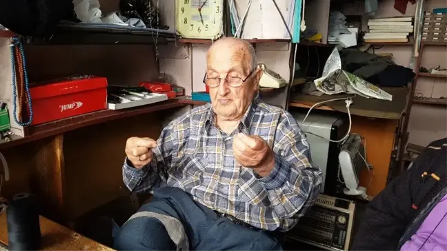 (Özel) 90'lık çınar, terzilik mesleğini sürdürmeye çalışıyor