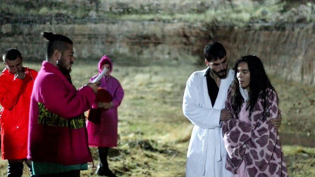 Hercai dizisinde başrol oyuncuları 6 saat boyunca yağmur altında kaldı