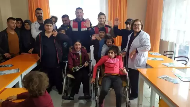 Jandarma'dan engellilere eğitim