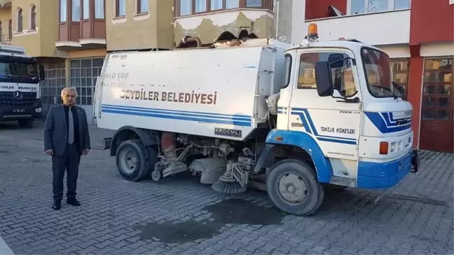 Tosya Belediyesi, Seydiler'e cenaze aracı hibe etti