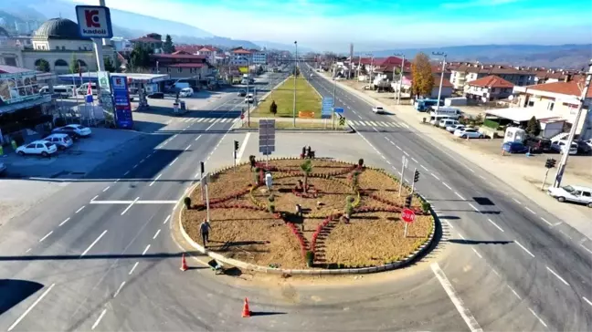 Kaynaşlı rengarenk çiçek açtı
