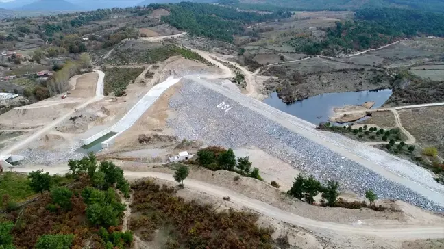 DSİ tarafından Bayramiç'te yaptırılan Çavuşlu Göleti su tutmaya hazır