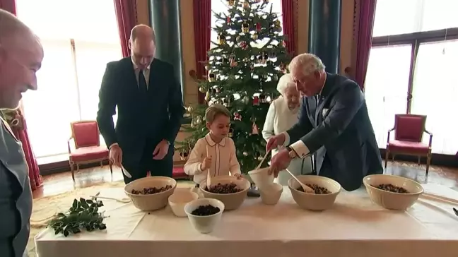 İngiltere Kraliçesi II. Elizabeth'in eşi Prens Philip, hastaneden taburcu oldu