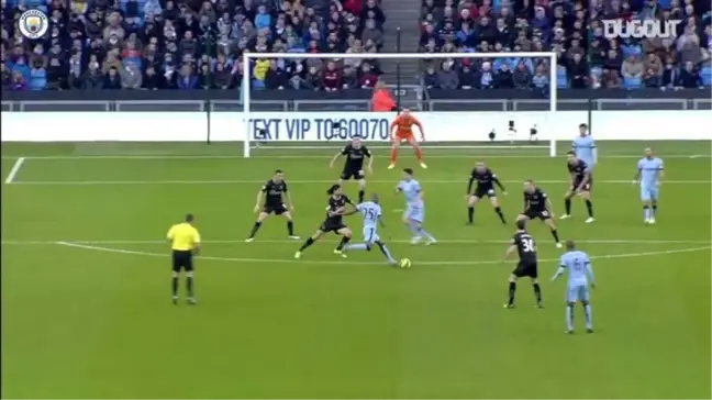 Fernandinho'dan Burnley'e Harika Gol