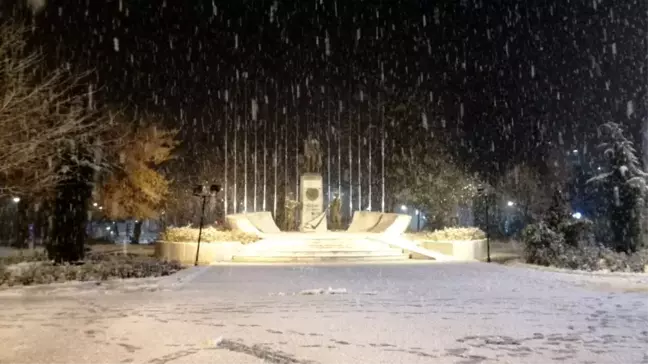Isparta ve 8 ilçesinde okullara kar tatili