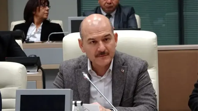 İçişleri Bakanı Soylu'dan Diyarbakır'da evladına kavuşan aileye mesaj