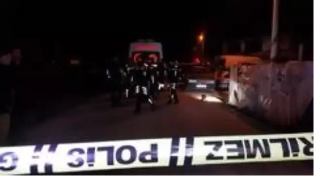 Evinin önünde ölü bulunan şahsın dini nikahlı eşi ve üvey oğlu tutuklandı