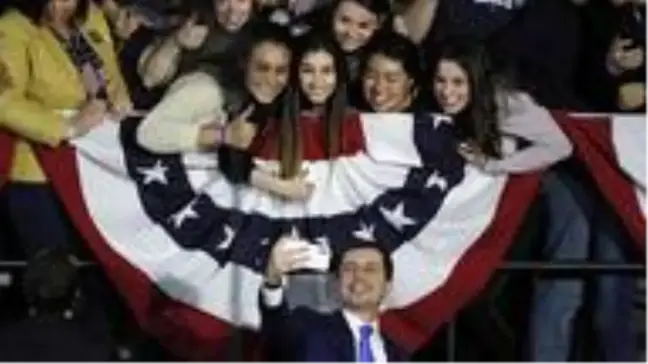 Demokrat Parti'nin Iowa'daki ön seçiminde Pete Buttigieg önde