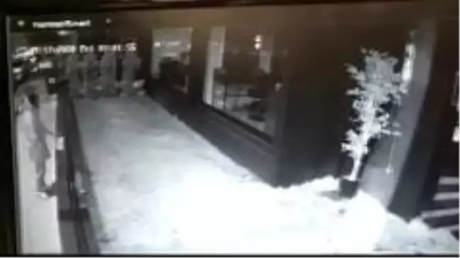 İçerisinde 5 bin TL'lik makyaj malzemesi bulunan çantayı çaldı