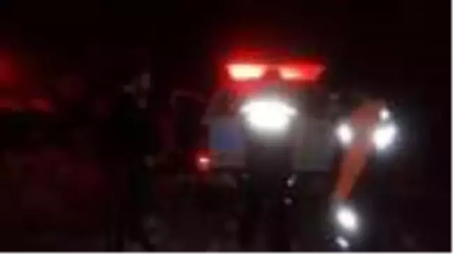 Dağda mahsur kalan genç, donmak üzereyken kurtarıldı