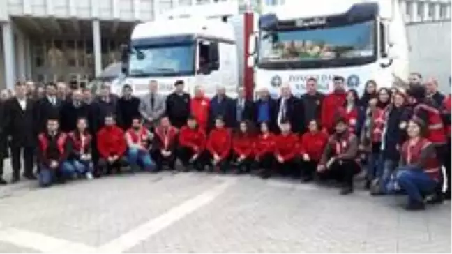 Depremzedelere Zonguldak'tan dört tır yardım gönderildi