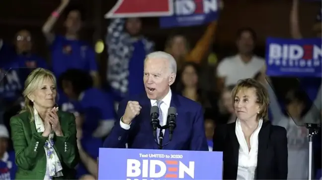 ABD ön seçimlerinde 14 eyaletten 8'inde Biden kazandı, Sanders Kaliforniya'da galip çıktı