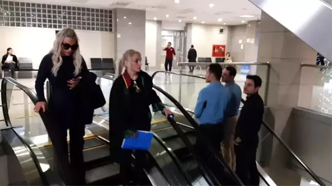 Seren Serengil ile Yaşar İpek'in boşanma davası başladı
