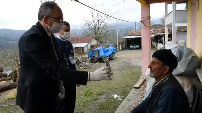 86 yaşındaki babasına ulaşamayarak panik yapan oğlu, belediye ekipleri telefonla görüştürdü