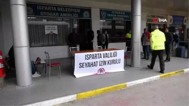 Isparta Seyahat İzin Kurulu, otogara gelenleri tek tek dinliyor
