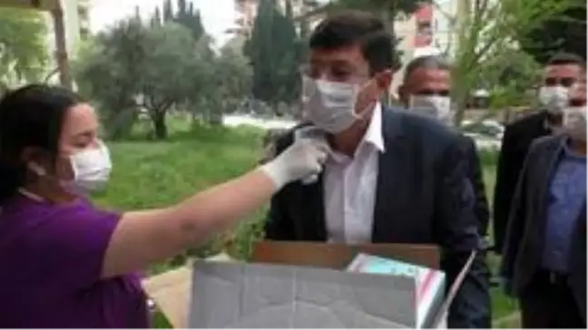 Nazilli Belediyesi'nden sağlık ocaklarına maske ve eldiven desteği