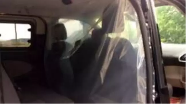Korona'ya karşı otomobilde naylon kaplamalı önlem