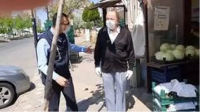 Maaş kartını kaybeden yaşlı adamın yardımına zabıta yetişti