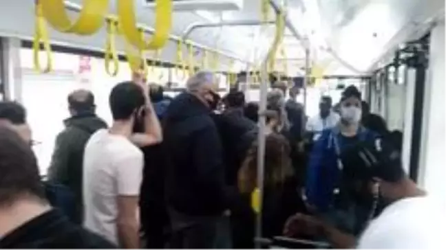 İETT otobüsündeki yoğunluk pes dedirtti