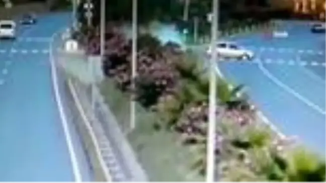 Antalya'da korkunç kaza...Havada taklalar atıp metrelerce ileri uçtu