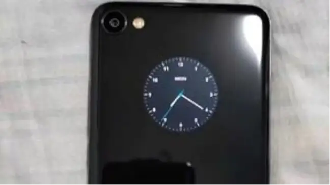 Çift Ekranlı Meizu Telefon 