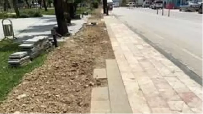 Elektrik hatları yer altına alınıyor