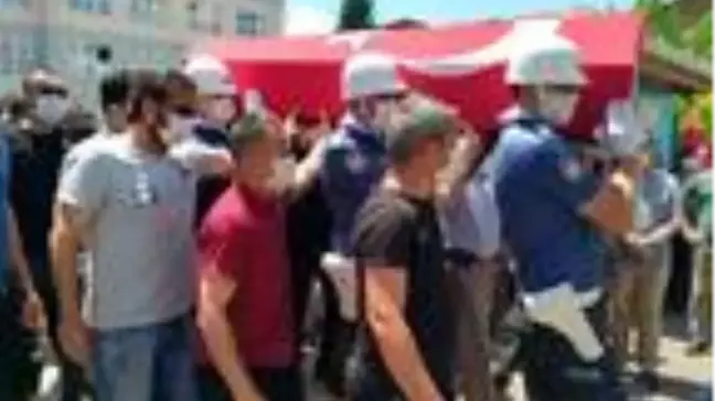 Kalp krizinden yaşamını yitiren komiser yardımcısı toprağa verildi