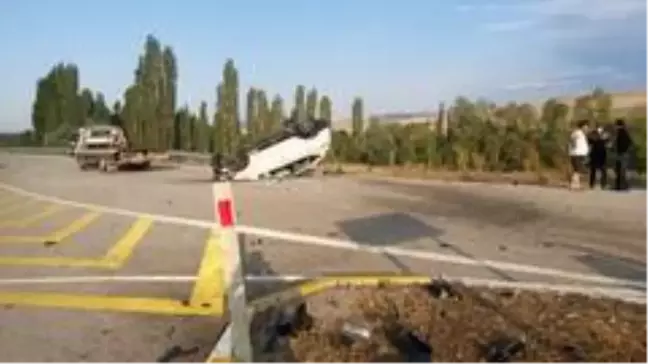 Sandıklı'da trafik kazası: 2 yaralı