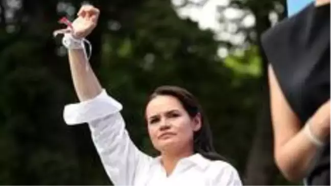 Svetlana Tikhanovskaya: Belarus'ta Lukaşenko'ya meydan okuyup 'Çocuklarım için ülkemi terk ettim'...