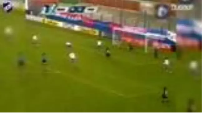 Luis Suarez'in Profesyonel Kariyerindeki İlk Golü
