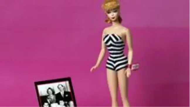 Hollanda'daki en kapsamlı Barbie sergisi: 'Barbie aptal bir sarışın değil özgürleşmiş kadının...