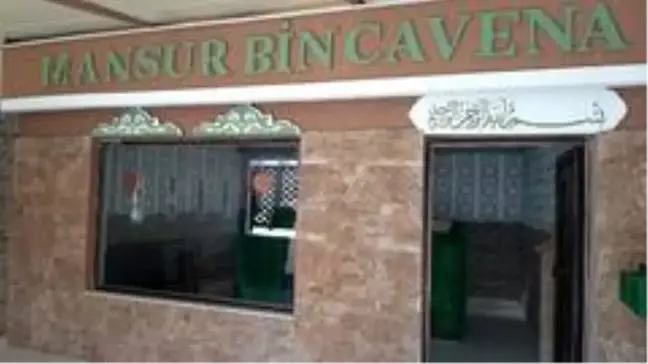 Emevi Komutanın Türbesi yenilendi