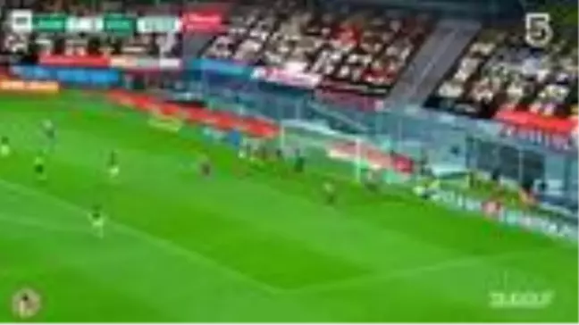 Guilermo Ochoa'nın Chivas Maçında Yaptığı Etkileyici Kurtarış