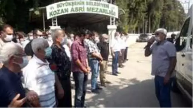 Son dakika haber: Eski Bakan Dağlı'nın koronaya yenik düşen kardeşi toprağa verildi