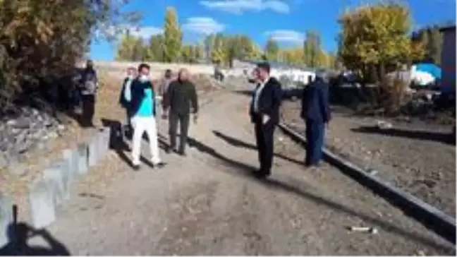 Akyaka'da mahalle araları yollar yapılıyor