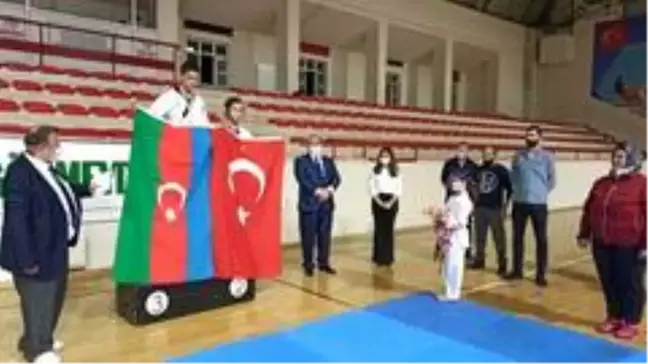 'Cumhuriyet kupası' müsabakaları yaparak Cumhuriyet Bayramı'nı kutladılar