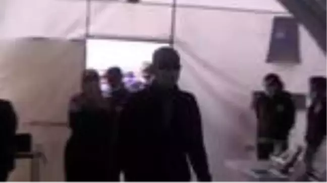 Evladına kavuşan aile sevincini Diyarbakır anneleriyle paylaştı
