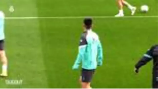 Wu Lei Espanyol Antrenmanında