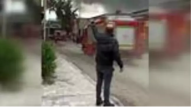 Mobilya atölyesinde çıkan yangın hasara neden oldu