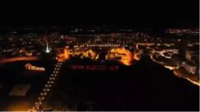 Nevşehir Kalesi 'Kadına karşı şiddete hayır' demek için turuncuya büründü
