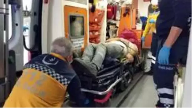 Samsun'da kavşakta otomobil minibüsle çarpıştı: 1 yaralı