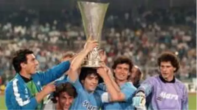 Maradona'yı Van Basten ve Gullit anlattı: 'O gördüğümüz en iyi futbolcuydu'