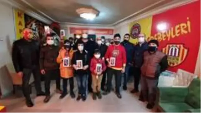 Taraftarlardan öğrencilere tablet desteği