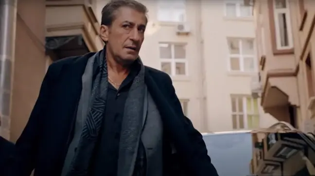 Kırmızı Oda Sadi kimdir? Sadi'yi canlandıran Erken Petekkaya kimdir, kaç yaşında? Erkan Petekkaya dizileri, filmleri