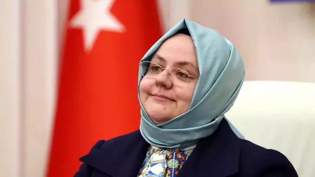 Son dakika haberleri: Aile ve Sosyal Hizmetler Bakanı Derya Yanık, Çalışma ve Sosyal Güvenlik Bakanı Vedat Bilgin ile Ticaret Bakanı Mehmet Muş, TBMM'de yemin etti.