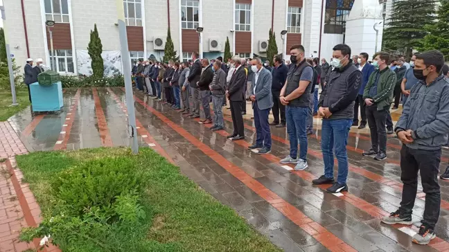 Son dakika haberi... Ankara'daki kazada hayatını kaybeden 3 genç son yolculuğuna uğurlandı