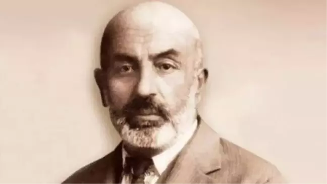 Mehmet Akif Ersoy kimdir? Mehmet Akif Ersoy hayatı kısaca bilgileri